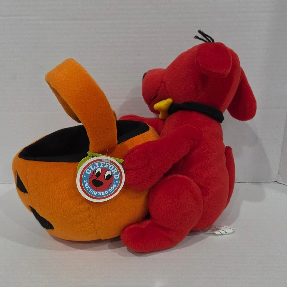 Clifford The Big Red Dog Plush Halloween Pumpkin Treat Bucket Target 2004